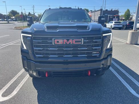 Used 2024 GMC Sierra 2500 AT4 w/ AT4 Premium Plus Package image 6