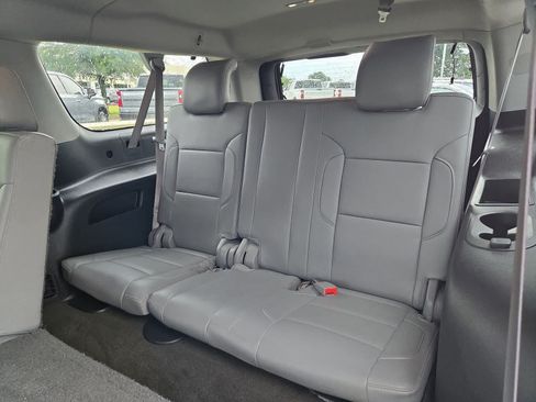 Used 2016 Chevrolet Suburban LT RWD image 35