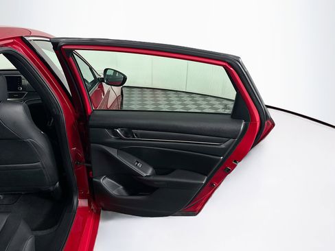 Used 2019 Honda Accord Sport image 28