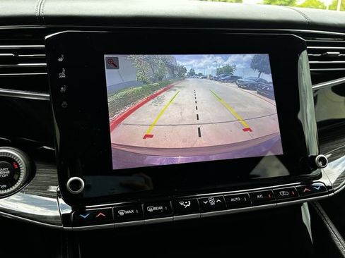 Used 2022 Jeep Wagoneer Series II image 17