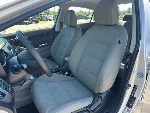 Used 2016 Kia Forte LX FWD image 34