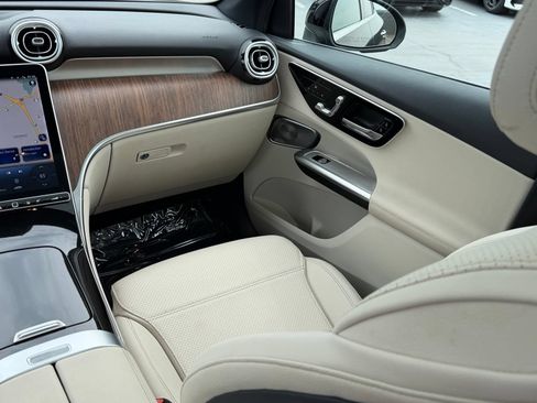 Used 2026 Mercedes-Benz GLC 300 4MATIC image 19