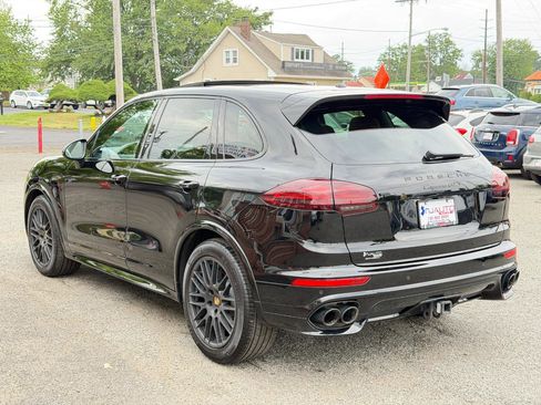 Used 2016 Porsche Cayenne GTS AWD/4WD image 6