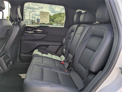 New 2025 Lincoln Nautilus Premier w/ Jet Appearance Package image 13