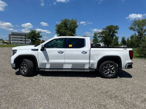 Used 2022 GMC Sierra 1500 SLT w/ SLT Premium Plus Package AWD/4WD image 10