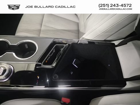 New 2026 Cadillac Lyriq Premium Luxury w/ LPO, Floor Liner Package AWD/4WD image 34
