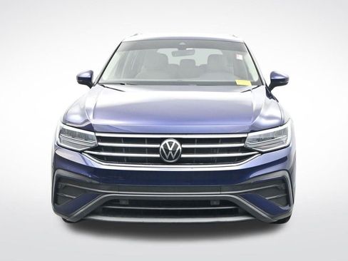 Used 2022 Volkswagen Tiguan SE image 2