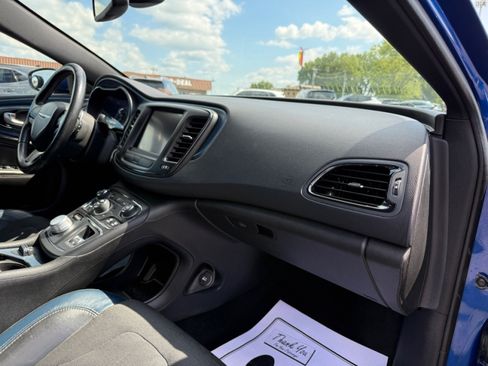 Used 2015 Chrysler 200 S w/ Comfort Group AWD/4WD image 23