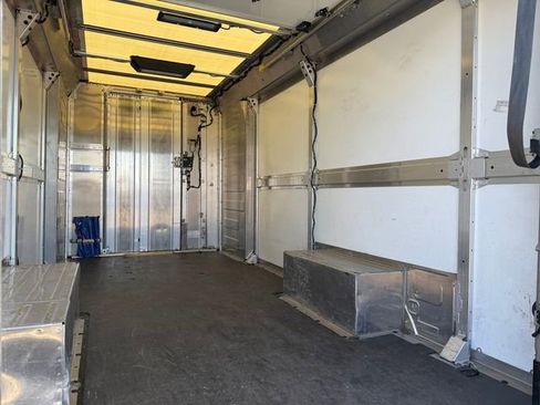 Used 2023 Chevrolet Brightdrop 600 w/ Active Safety Package 2 image 28