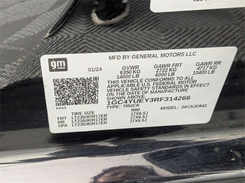 Certified 2024 Chevrolet Silverado 3500 LTZ w/ LTZ Plus Package image 37