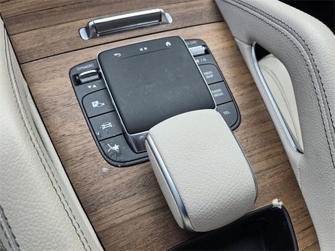 Used 2024 Mercedes-Benz GLE 450 4MATIC image 24