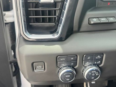Used 2024 GMC Sierra 1500 Denali Ultimate AWD/4WD image 24
