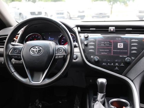 Used 2019 Toyota Camry XSE FWD image 22