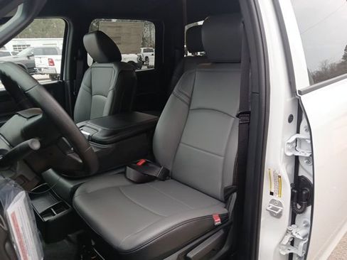 New 2026 RAM 4500 Tradesman w/ Chrome Appearance Group AWD/4WD image 27