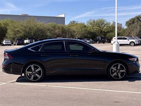 Used 2024 Honda Accord Sport image 7