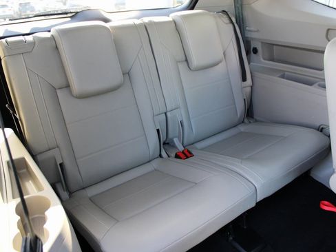 Used 2021 Volkswagen Atlas SE w/ Panoramic Sunroof Package image 26