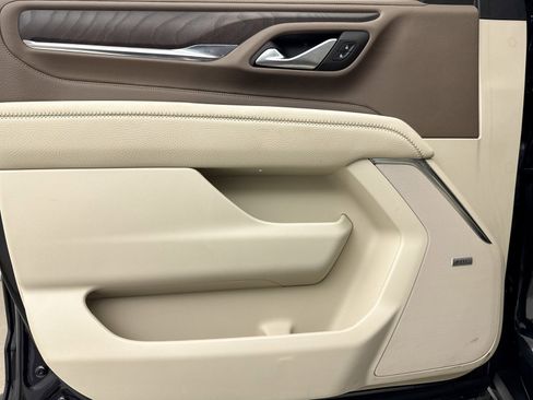 Used 2023 GMC Yukon Denali w/ Denali Reserve Package image 33