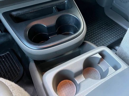 Used 2017 Nissan NV 2500 SV w/ Technology Package image 12