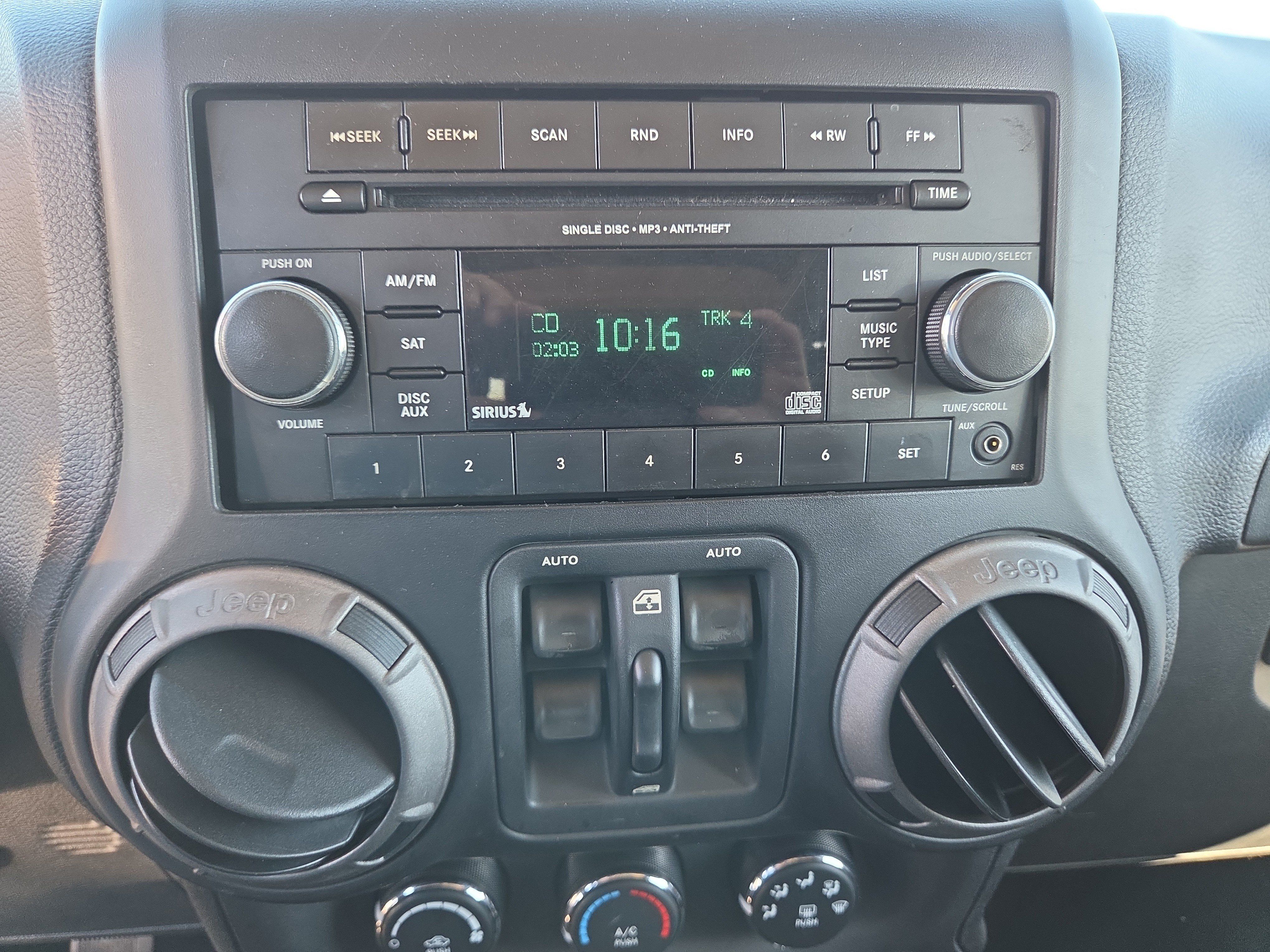 Used 2012 Jeep Wrangler Unlimited Sport AWD/4WD image 6