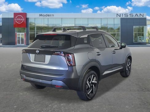 New 2026 Nissan Kicks SV w/ Cold Weather Package FWD image 5