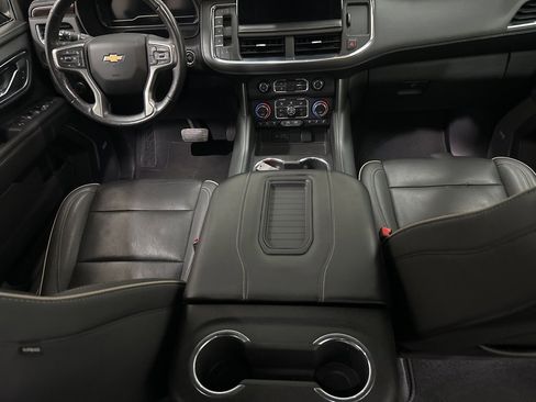 Used 2023 Chevrolet Suburban Premier image 54