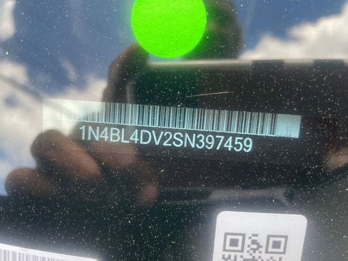 Used 2025 Nissan Altima 2.5 SV image 30