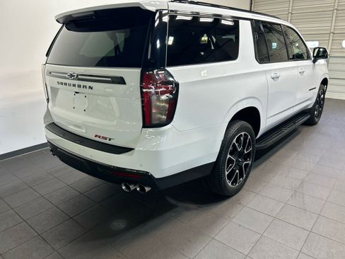 Used 2022 Chevrolet Suburban RST w/ Sport Performance Package AWD/4WD image 3