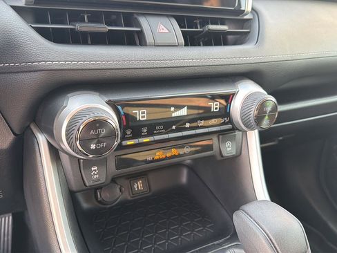 Certified 2024 Toyota RAV4 XLE FWD image 25