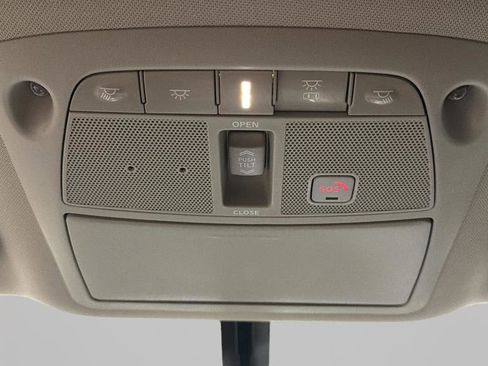 Used 2018 Nissan Murano Platinum image 23