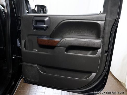 Used 2017 GMC Sierra 1500 SLE w/ SLE Value Package image 29