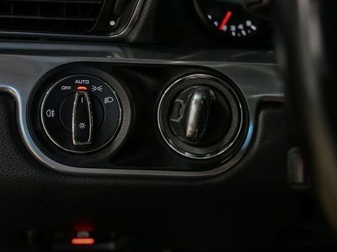 Used 2017 Porsche 911 Carrera image 50