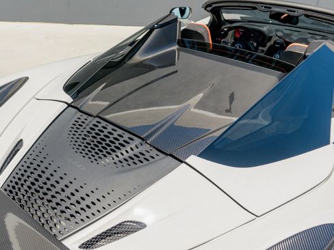 Used 2022 McLaren 765LT RWD image 65