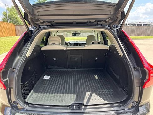 Used 2019 Volvo XC60 T6 Inscription w/ Protection Package Premier AWD/4WD image 13