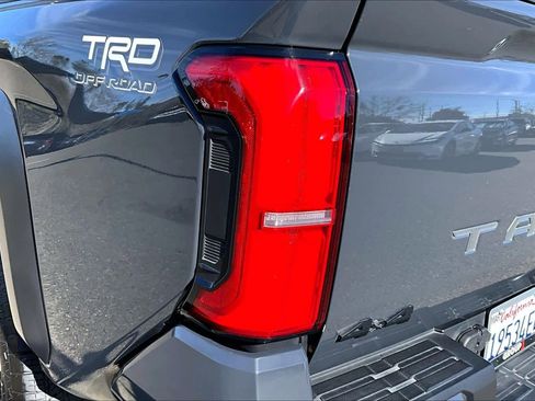 Certified 2024 Toyota Tacoma TRD Off-Road w/ TRD Off Road Upgrade Package image 28