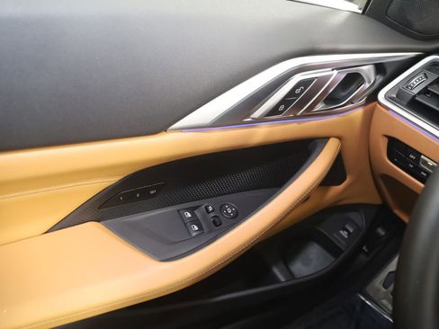 Used 2023 BMW M440i Coupe image 40