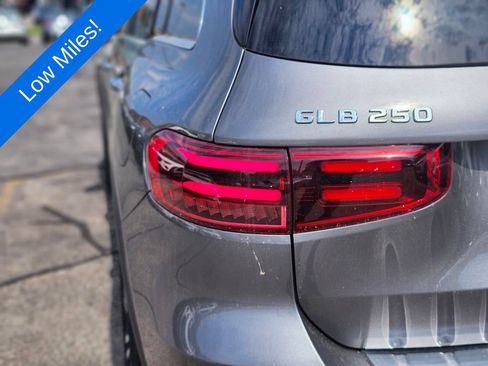 Used 2026 Mercedes-Benz GLB 250 4MATIC image 9