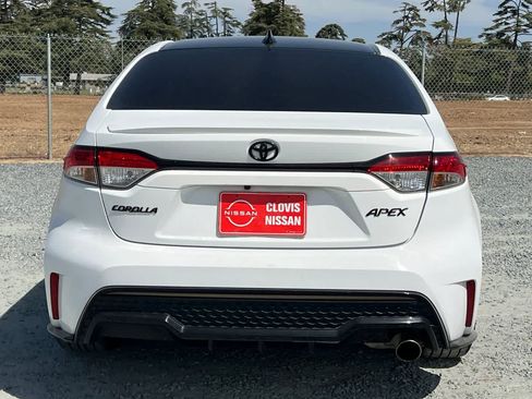 Used 2022 Toyota Corolla SE w/ Carpet Mat Package (TMS) FWD image 8