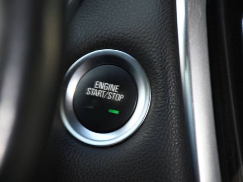 Used 2019 Chevrolet Traverse LT w/ LT Premium Package AWD/4WD image 37