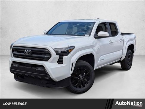 Used 2024 Toyota Tacoma SR5 image 1