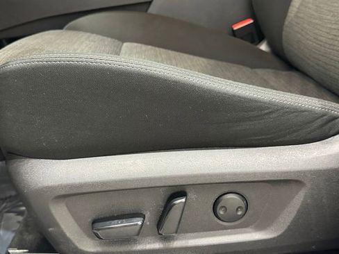 Used 2023 Nissan Rogue SV FWD image 20