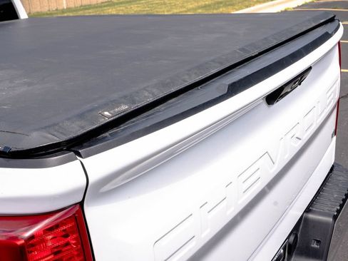 Certified 2024 Chevrolet Silverado 1500 LT AWD/4WD image 11