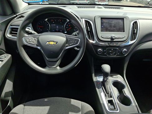 Used 2023 Chevrolet Equinox LT FWD image 11