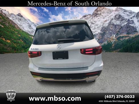 New 2025 Mercedes-Benz GLB 250 image 17