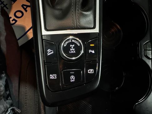 Used 2025 Kia Sportage LX image 34