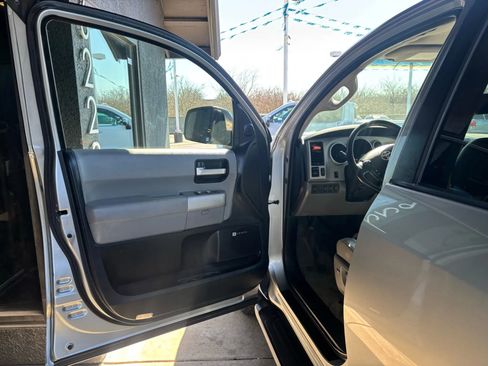 Used 2008 Toyota Sequoia Limited image 8