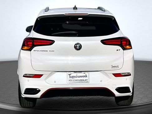 Used 2021 Buick Encore GX Essence w/ Advanced Technology Package FWD image 5