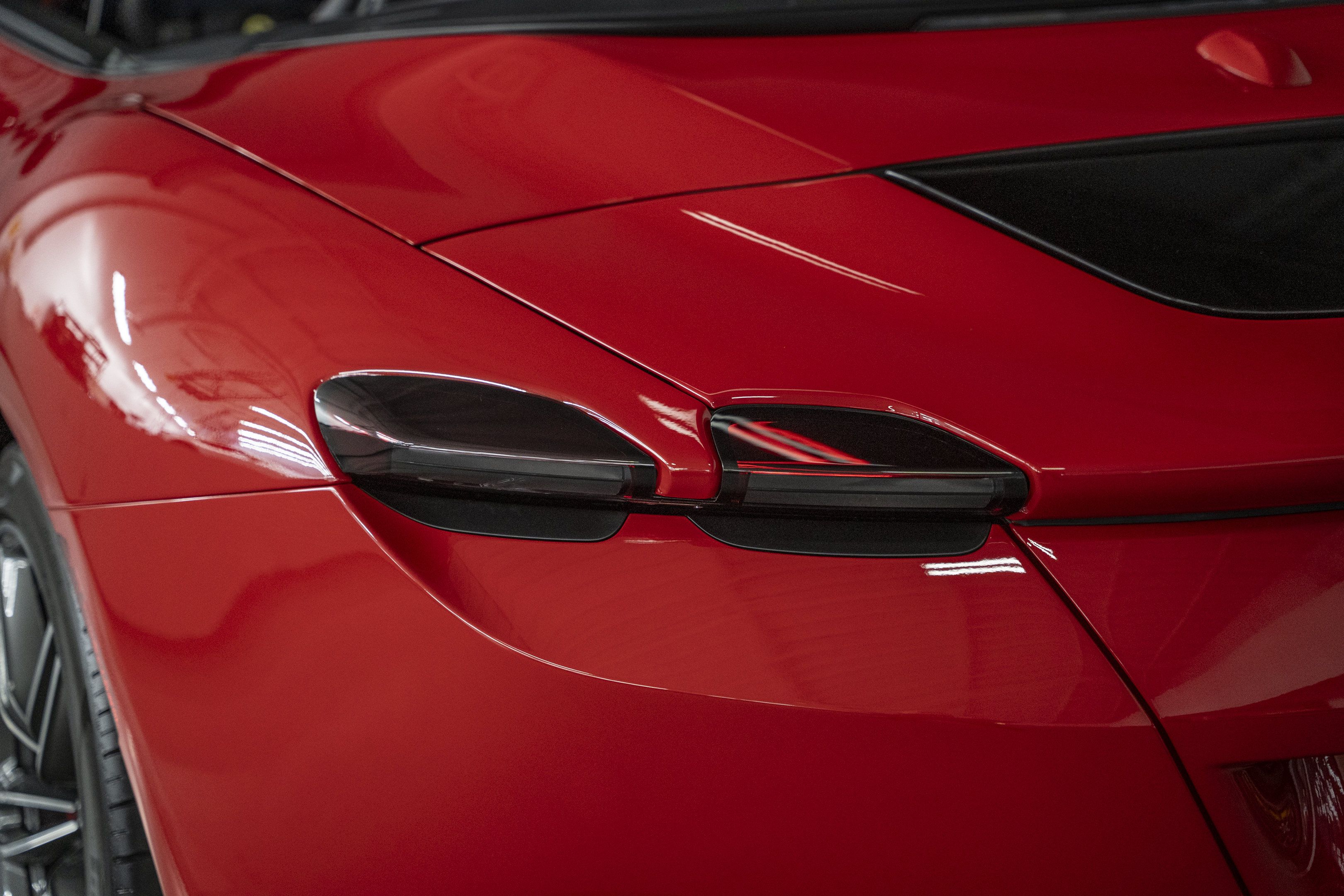 Used 2026 Ferrari Roma Spider RWD image 17