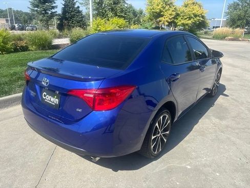 Used 2017 Toyota Corolla SE w/ Carpet Mat Package (TMS) FWD image 3