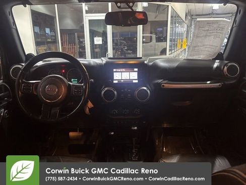 Used 2013 Jeep Wrangler Unlimited Sahara w/ Connectivity Group AWD/4WD image 27