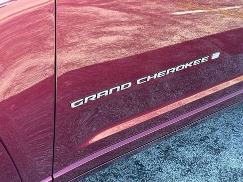 New 2025 Jeep Grand Cherokee L Overland w/ Advanced Protech Group III AWD/4WD image 8